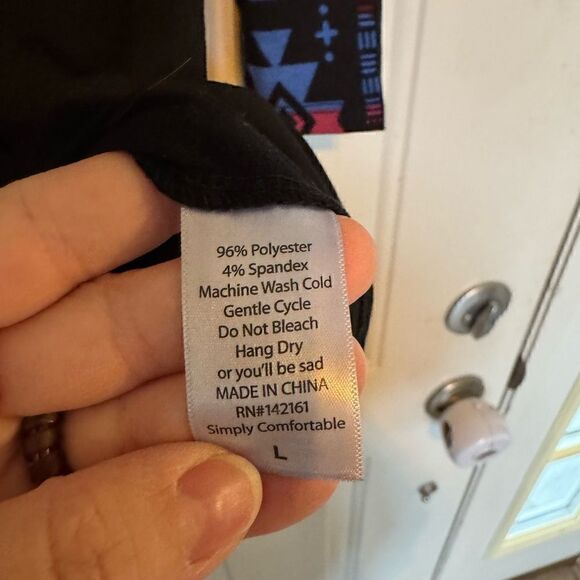 LuLa Roe "Randy Top" Black w/ Pink and Blue Aztec 3/4 length sleeves LLR Size L - Picture 2 of 6